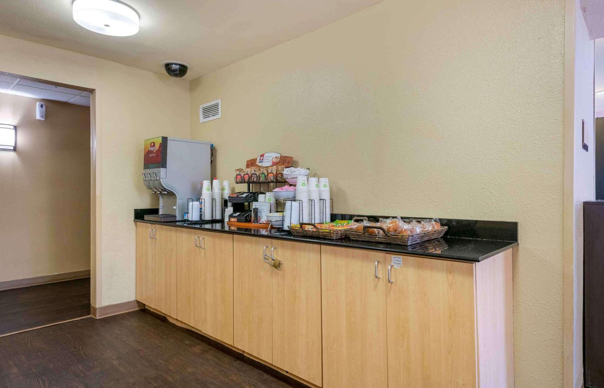 Extended Stay America Suites - Orlando - Convention Center - Universal Blvd Williamsburg Ngoại thất bức ảnh